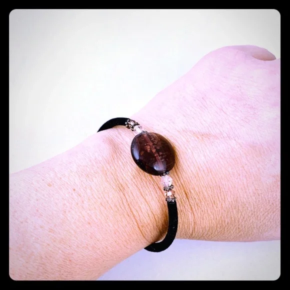 NECKLACE & BRACELET SET - Picture 3 of 6